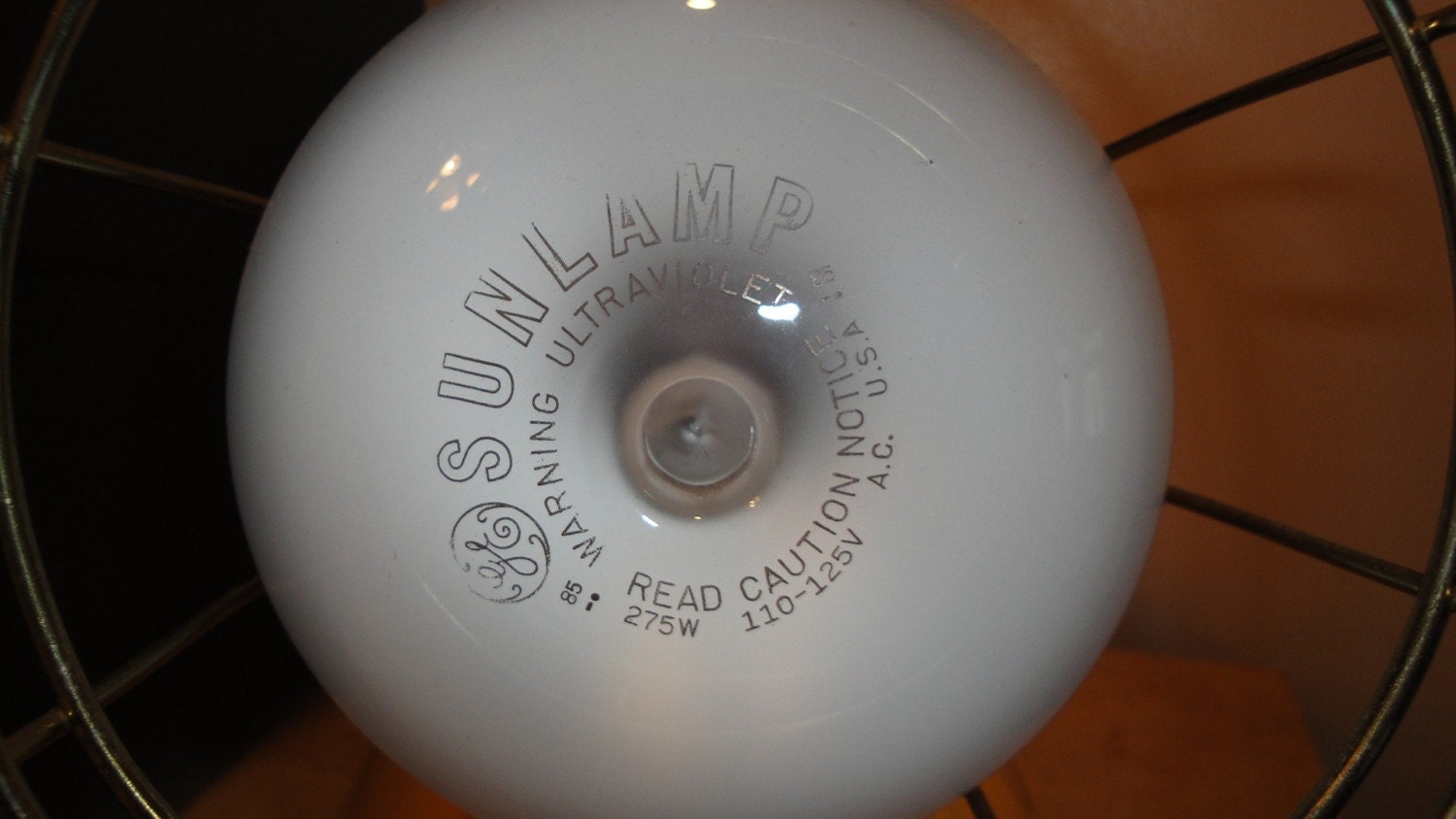 Vintage 1970s Sun Lamp Sun Tanning Lamp w Bulb Yellow Etsy