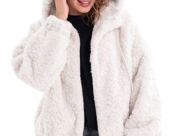 Wit teddybomberjack met capuchon: oversized, gezellige herfstbovenkleding