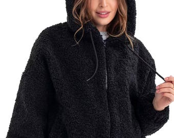 Zwart teddybomberjack met capuchon: oversized, gezellige herfstbovenkleding