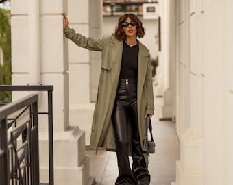 Gabardina de piel vegana verde oliva: Chaqueta oversize con cinturón para mujer