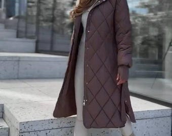 Quilted Winter Coat for Women – Long Padded Jacket with Faux Fur Collar, Warm Waterproof Outerwear, Cozy Stylish Cold Weather Coat