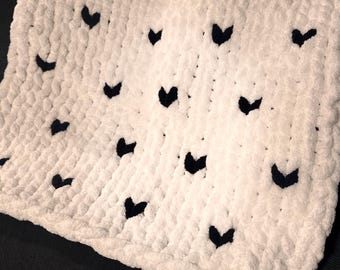 Handmade Chunky Knit Heart Baby Blanket: Soft Chenille Yarn