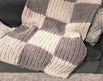 Handmade Chunky Knit Checkered Throw Blanket