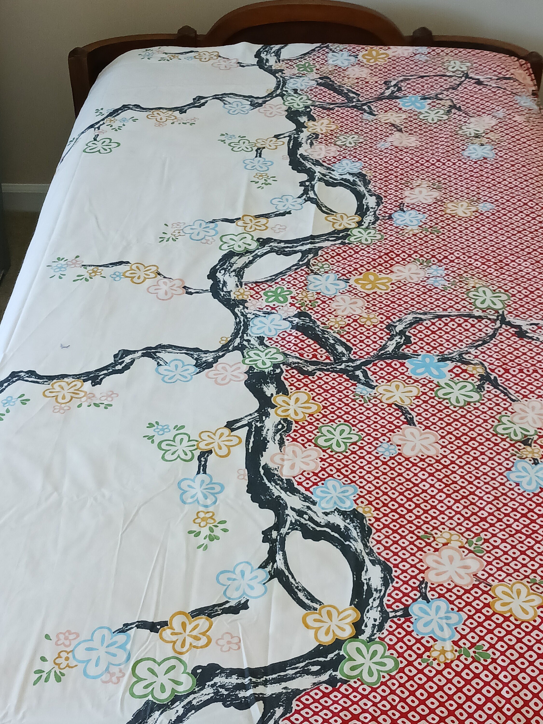 Vintage Bedsheet Flat Twin XL Rare Retro Flower and Branch Design