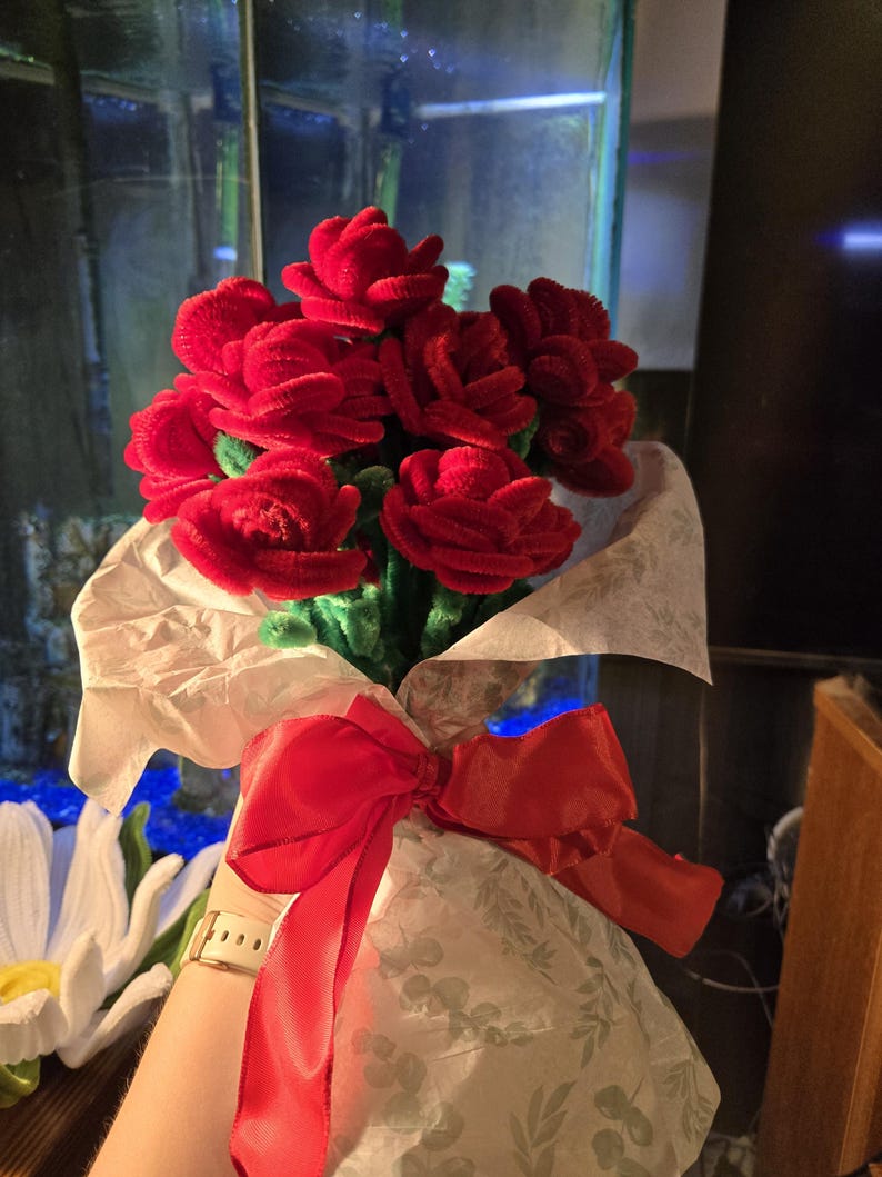 Handmade Pipe Cleaner Red Rose Bouquet - Etsy
