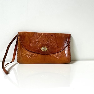 Vintage style soviétique pochette en cuir sac à main marron monogramme pochette pochette en cuir bracelet portefeuille dragonne artisanal sac à main tronc
