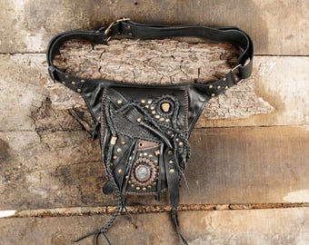 Leather waist belt with labradorite gemstone || Handcrafted leather utility belt || Festival leather waist bag for unisex ||