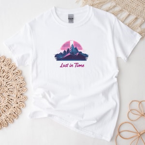 Lost in Time Vaporwave Shirt - Retro Synthwave 80s Aesthetic Tee - Cyberpunk Neon Mountain T-Shirt - Vintage Sci-Fi Streetwear Gift