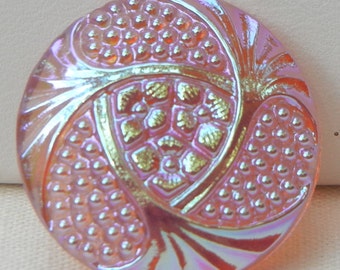 Fan and Paisley Czech Glass Button