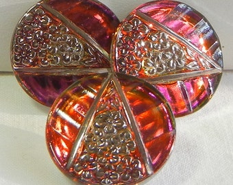 Small Flower Wedge Czech Glass Buttons (3)