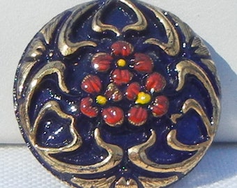 Three Flower Center Czech Glass Button