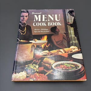 Książka kucharska Vintage Sunset Menu z 1969 r. w twardej oprawie, przyjęcia, święta, specjalne okazje, z obwolutą