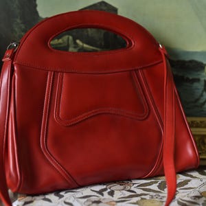 Red Handbag Imitation Leather with Brass Zipper, red top handle - Unused rarity!