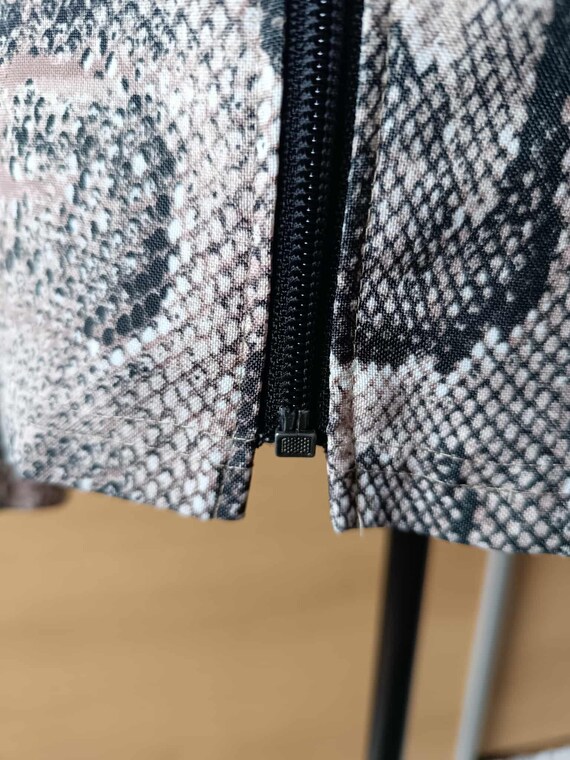 90s Python Print Zip-Up Jacket: Vintage Lightweig… - image 4