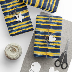 Carta da regalo con strisce astratte in acquerello / Eleganza blu navy e oro / Moderna e minimalista / Finiture opache o lucide / 30"x36", 30"x72", 30"x180"
