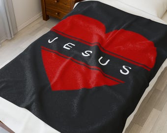 Manta de terciopelo acogedora con un llamativo diseño de corazón rojo "Jesús", suave y vibrante, ideal como regalo cristiano, tamaño pequeño, mediano y grande.