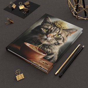 Carnet cartonné drôle de chat, cahier de chat mignon, cadeau pour amoureux des chats, journal intime de propriétaire d'animal de compagnie, cadeau pour amoureux des animaux, journal avec oeuvre d'art de chat, pratique 5,75 x 8 po