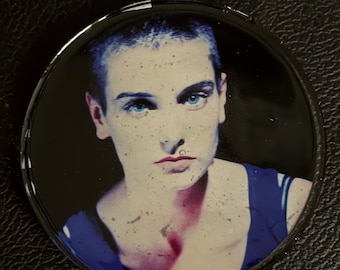 Posavasos/adorno de resina hecho a mano con la portada de la revista SPIN de SINEAD O'Connor