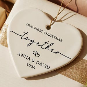 Kundengerecht unser erstes Weihnachten zusammen Verzierung, frisch verheiratete Paar-Weihnachtsfeier-Andenken, Paar-erste Weihnachtsherz-Verzierung