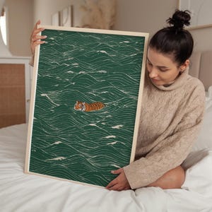 Stampa Zen Wave con tigre giapponese che nuota, arte murale minimalista Ukiyo-e, decorazione asiatica giapponese immagine 3