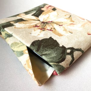 Koboケース リリー Kobo リブラ カラースリーブ フラワー Kobo クララ カラー/BWケース パッド入り Kobo セージケース フローラル フラップと衝撃吸収パッド付き