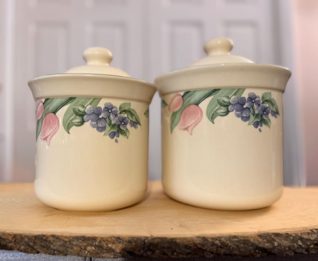 Vintage Pfaltzgraff Stoneware Canister Set – Garden Party Cottagecore ...