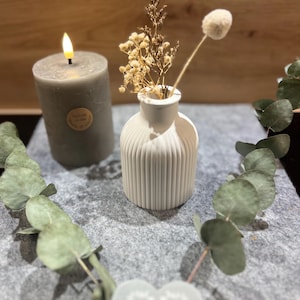 Vase made of Raysin - Decoration - Gift - Flowers