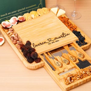 Personalized Charcuterie Board, Wedding Gift, Anniversary Gift, Custom Cutting Board, Engagement Gift, Bridal Shower Gift, Housewarming Gift