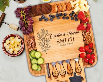 Bamboo Charcuterie Board, Custom Cheese Board, Christmas Gift for Mom Her, Unique Gift Idea, Housewarming Gifts, Anniversary Gift for Couple