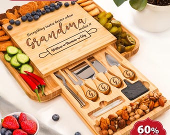 Personalized Bamboo Charcuterie Board for Mom, Engraved Kitchen Gift, Mother's Day Present