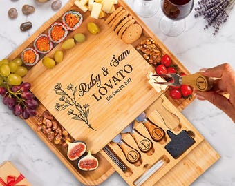 Personalized Bamboo Charcuterie Board, Custom Engraved Cheese Board, Wedding Gift for Couple, Anniversary Gift, Housewarming Gift