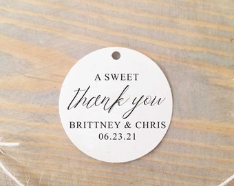 A Sweet Thank You Wedding Favor Tag, Mini, 1.5" with hole punched, Round Party Favor Gift Tag for Baby Shower or Bridal Shower, RC0020