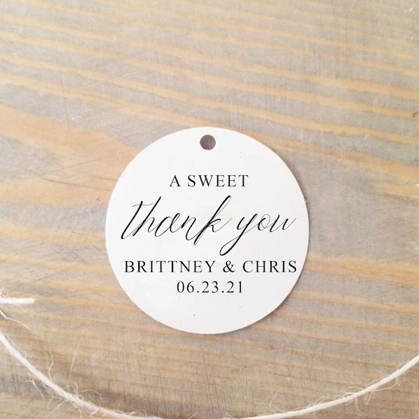 A Sweet Thank You Wedding Favor Tag, Mini, 1.5" with hole punched, Round Party Favor Gift Tag for Baby Shower or Bridal Shower, RC0020