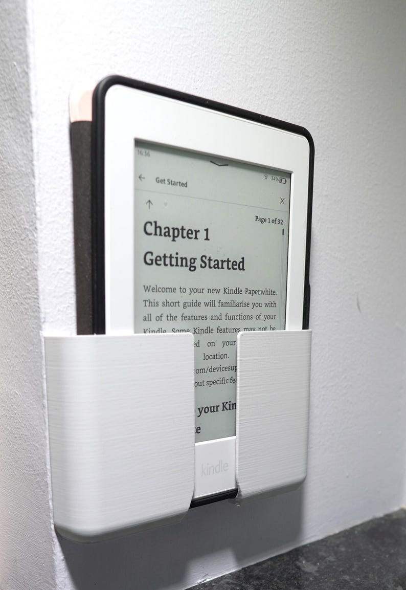 Telefoonorganizer voor aan de muur, minimalistische smartphonehouder met oplaadstation, ideaal voor in een camper, caravan of camperbus. 13.5cm-small tablet