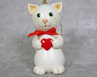 Valentine Kitty with Heart Ornament