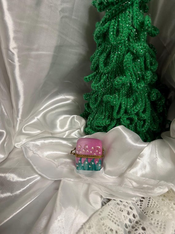 Limoges hand painted box - image 2