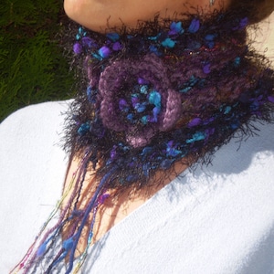 Neckwarmer Hadknitted / Cowl with Flower