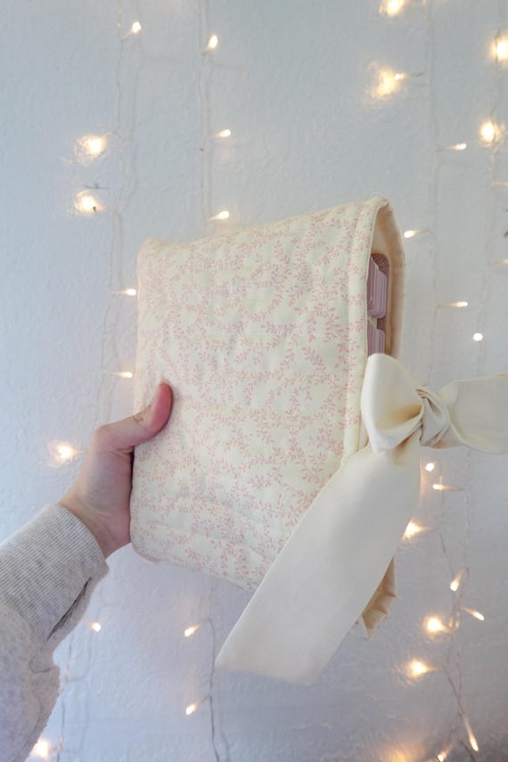 Handmade Quilted Bible Cover: Cream Floral Fabric, Bow Closure