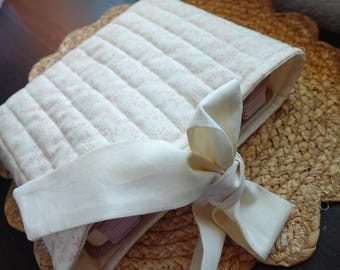 Cream Floral Handmade Bible Sleeve: Bow Closure Quilted