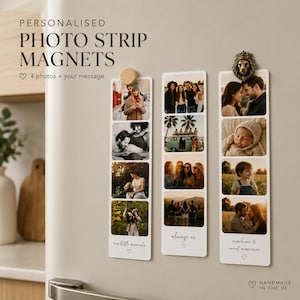 Puede incluir: Tres tiras magnéticas verticales blancas con cuatro fotografías cuadradas cada una. Las tiras incluyen texto en la parte inferior que dice our little moments, always us y sunshine & sweet memories. Un imán tiene un pin de cabeza de león.