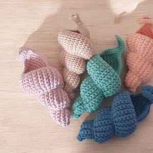 Crochet Seashell Basket: Handmade Cotton Coastal Decor