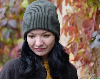 Khaki Merino Wolle Beanie: Unisex Strickmütze