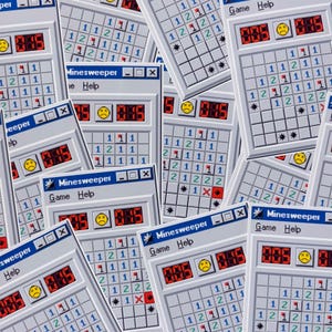 Windows 95 MS マインスイーパー ステッカー - レトロ 90 年代 コンピュータ ビニール デカール - Y2K 技術 美的 ラップトップ ステッカー - Microsoft マインスイーパー