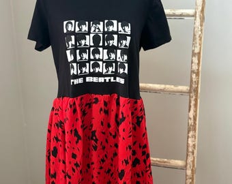 M/L Beatles T-Shirt Dress: Red & Black Knee Length