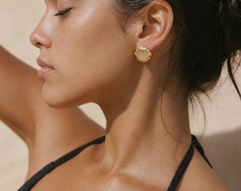 SAÉA Shell Huggie Earrings in Gold