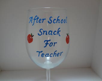 Hand painted Teacher Wine Glass, Teacher Gift, Funny Teacher Wine Glass, Handpainted Wine glass, Teacher Christmas Gift, Teacher Wine Glass