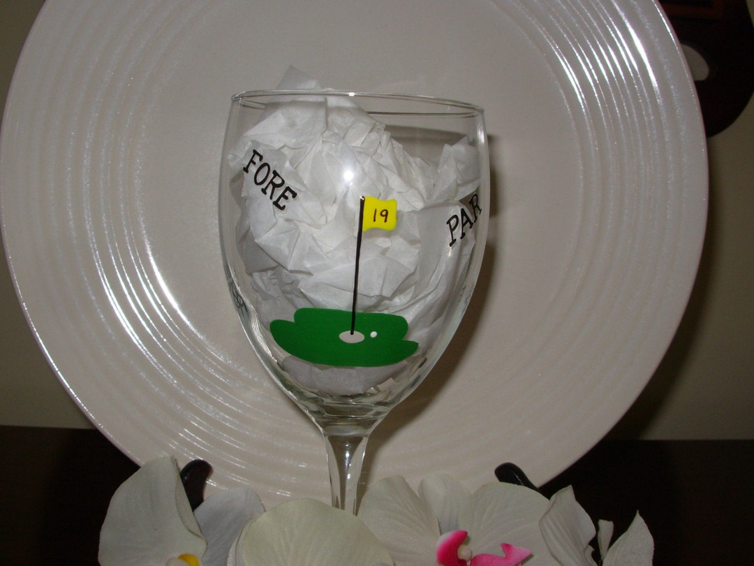 Golf Wine Glass, Handpainted Wine Glass, Personalized Wine Glass, Golf