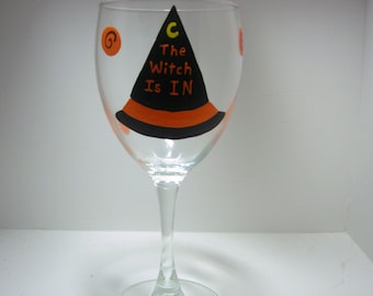Handpainted Halloween Wine Glass, Halloween Wine Glass, Holiday Wine Glass, Personalized Glass, Handpainted Witch's Hat Halloween Wine Glass