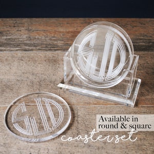 Set of 4 Circle Monogrammed Coasters, acrylic coasters, monogrammed coasters with a holder