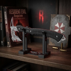 Réplica do Machado de Leon de Resident Evil Requiem – Adereço de Machado com Suporte de Exibição